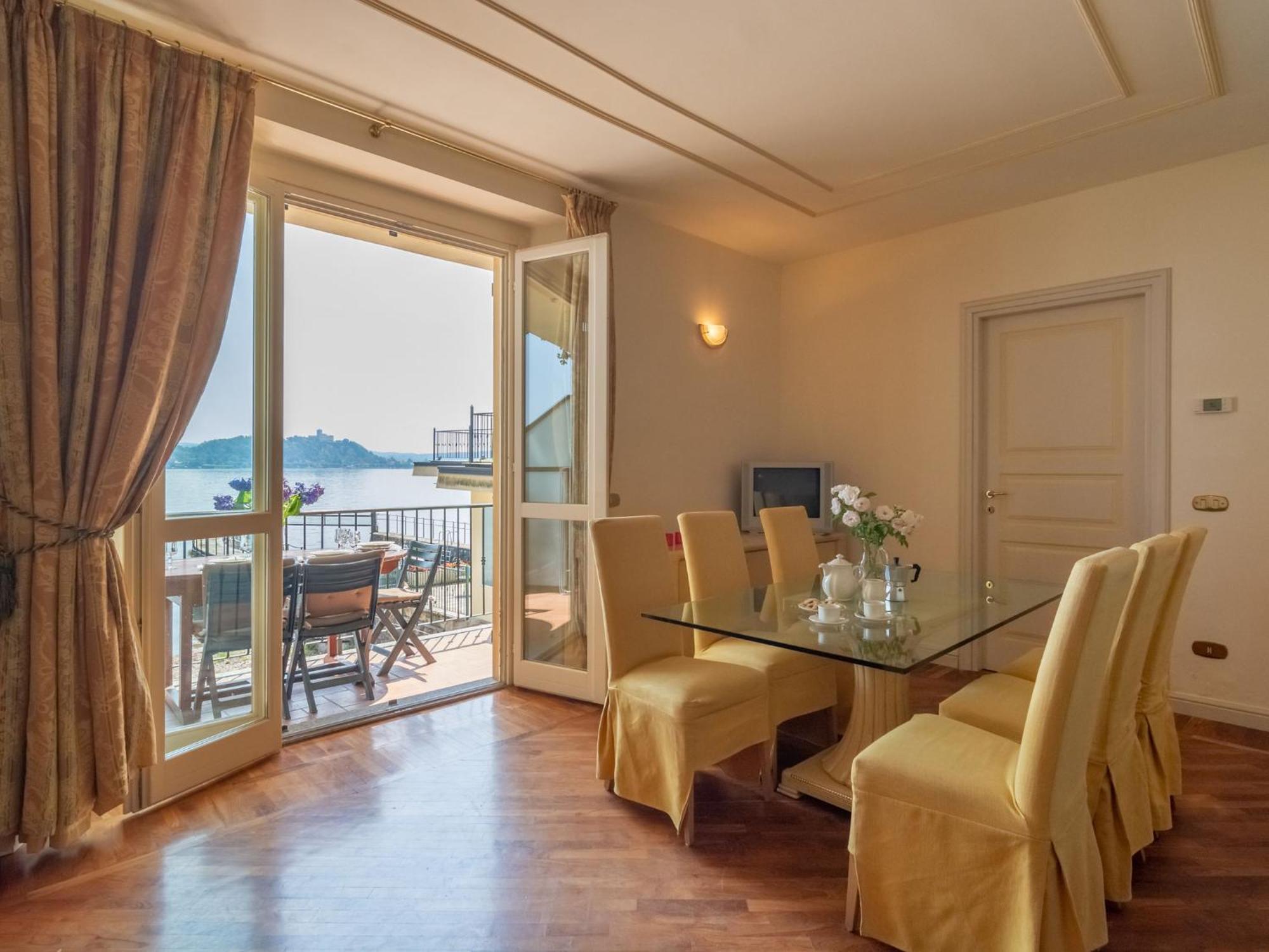Residence Villa Greta Meina Luaran gambar